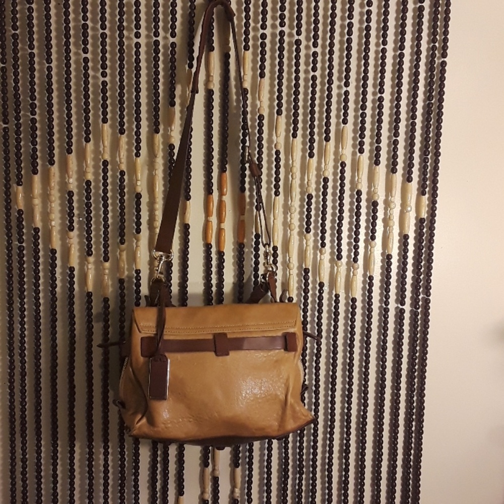 Sold Classy Chic Ruby Gryson Purse - Picture 3 of 8